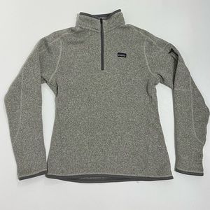 Women’s Patagonia pull over fleece size M medium
